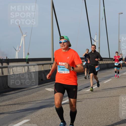03.10.2026 - Köhlbrandbrückenlauf Strokosch-Dieckow http://msf.ph/oto/10604547 03.10.2026 09:41:33 Position 2 2302 meine-sportfotos.de