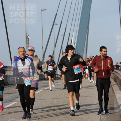 03.10.2026 - Köhlbrandbrückenlauf Strokosch-Dieckow http://msf.ph/oto/10604562 03.10.2026 09:41:36 Position 2 2252 meine-sportfotos.de