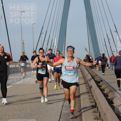 03.10.2026 - Köhlbrandbrückenlauf Strokosch-Dieckow http://msf.ph/oto/10604642 03.10.2026 09:41:47 Position 2 1426, 1226 meine-sportfotos.de