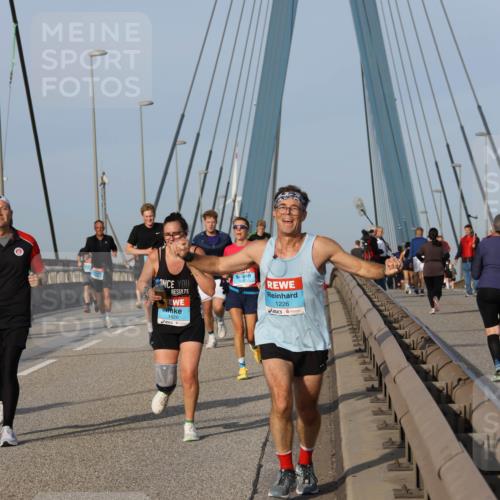 03.10.2026 - Köhlbrandbrückenlauf Strokosch-Dieckow http://msf.ph/oto/10604656 03.10.2026 09:41:48 Position 2 1426, 1226 meine-sportfotos.de