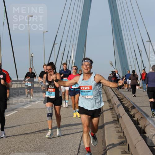 03.10.2026 - Köhlbrandbrückenlauf Strokosch-Dieckow http://msf.ph/oto/10604662 03.10.2026 09:41:48 Position 2 1426, 1226 meine-sportfotos.de