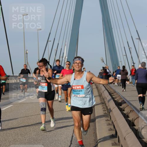 03.10.2026 - Köhlbrandbrückenlauf Strokosch-Dieckow http://msf.ph/oto/10604669 03.10.2026 09:41:48 Position 2 1426, 1226 meine-sportfotos.de