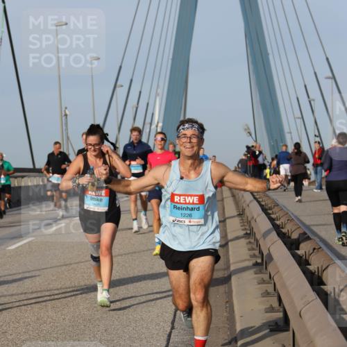 03.10.2026 - Köhlbrandbrückenlauf Strokosch-Dieckow http://msf.ph/oto/10604693 03.10.2026 09:41:48 Position 2 1426, 1226 meine-sportfotos.de