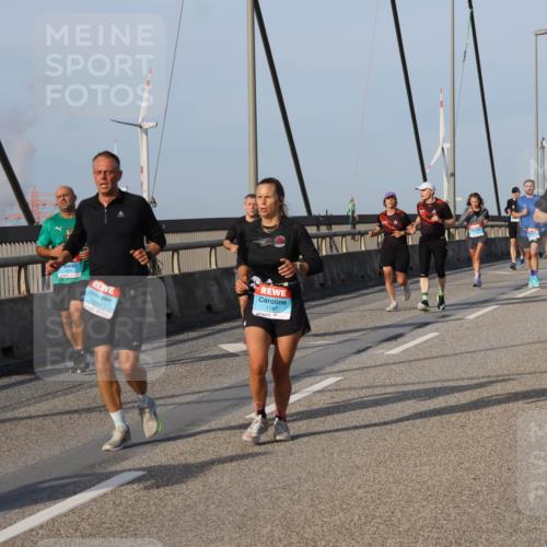 03.10.2026 - Köhlbrandbrückenlauf Strokosch-Dieckow http://msf.ph/oto/10604744 03.10.2026 09:41:56 Position 2 2288, 1787, 3808 meine-sportfotos.de