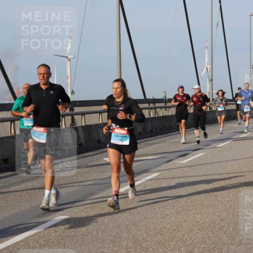 03.10.2026 - Köhlbrandbrückenlauf Strokosch-Dieckow http://msf.ph/oto/10604753 03.10.2026 09:41:56 Position 2 1787 meine-sportfotos.de