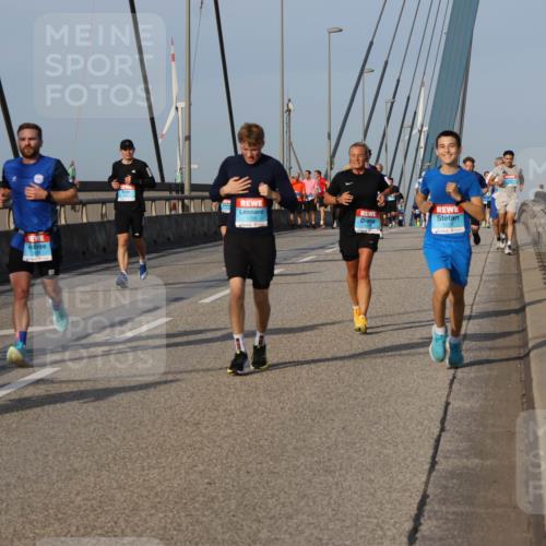 03.10.2026 - Köhlbrandbrückenlauf Strokosch-Dieckow http://msf.ph/oto/10604759 03.10.2026 09:42:01 Position 2  meine-sportfotos.de
