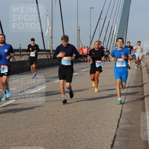 03.10.2026 - Köhlbrandbrückenlauf Strokosch-Dieckow http://msf.ph/oto/10604772 03.10.2026 09:42:01 Position 2  meine-sportfotos.de