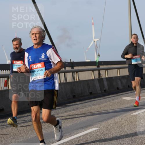 03.10.2026 - Köhlbrandbrückenlauf Strokosch-Dieckow http://msf.ph/oto/10604817 03.10.2026 09:42:15 Position 2 22, 1222 meine-sportfotos.de