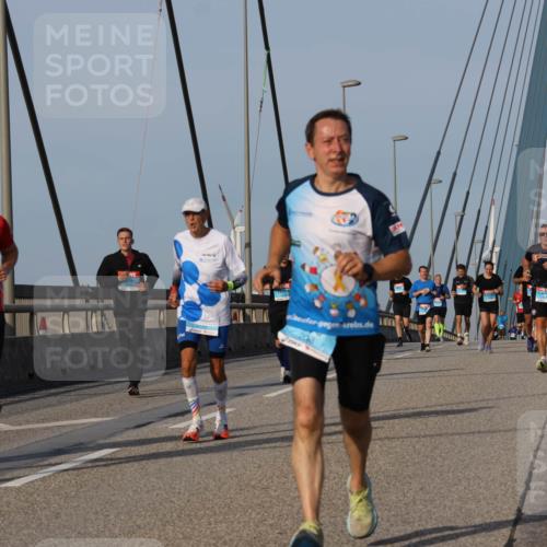 03.10.2026 - Köhlbrandbrückenlauf Strokosch-Dieckow http://msf.ph/oto/10604832 03.10.2026 09:42:19 Position 2  meine-sportfotos.de