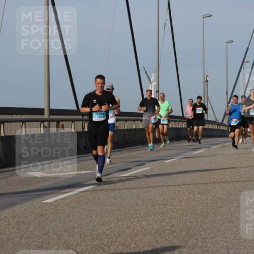 03.10.2026 - Köhlbrandbrückenlauf Strokosch-Dieckow http://msf.ph/oto/10604851 03.10.2026 09:42:24 Position 2 2213 meine-sportfotos.de