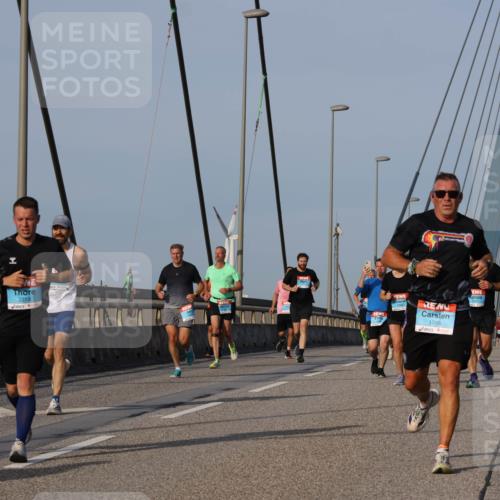 03.10.2026 - Köhlbrandbrückenlauf Strokosch-Dieckow http://msf.ph/oto/10604857 03.10.2026 09:42:25 Position 2 2213, 1786 meine-sportfotos.de