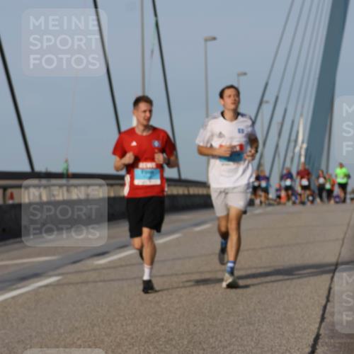 03.10.2026 - Köhlbrandbrückenlauf Strokosch-Dieckow http://msf.ph/oto/10604991 03.10.2026 09:42:41 Position 2  meine-sportfotos.de