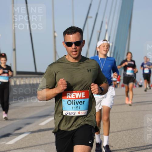 03.10.2026 - Köhlbrandbrückenlauf Strokosch-Dieckow http://msf.ph/oto/10605370 03.10.2026 09:43:27 Position 2 1151 meine-sportfotos.de