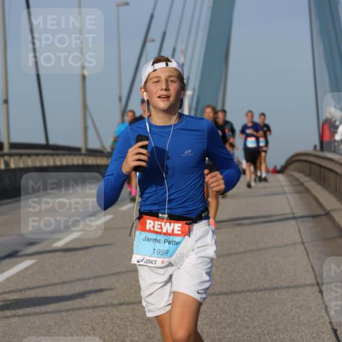 03.10.2026 - Köhlbrandbrückenlauf Strokosch-Dieckow http://msf.ph/oto/10605417 03.10.2026 09:43:29 Position 2 1959 meine-sportfotos.de