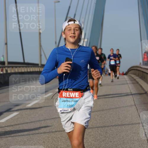 03.10.2026 - Köhlbrandbrückenlauf Strokosch-Dieckow http://msf.ph/oto/10605425 03.10.2026 09:43:29 Position 2 117, 1959 meine-sportfotos.de