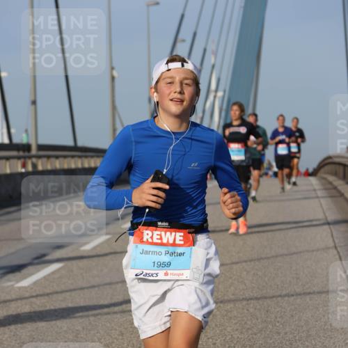 03.10.2026 - Köhlbrandbrückenlauf Strokosch-Dieckow http://msf.ph/oto/10605438 03.10.2026 09:43:30 Position 2 1959 meine-sportfotos.de