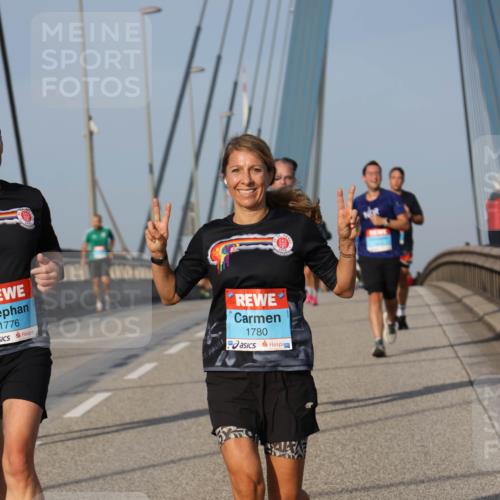 03.10.2026 - Köhlbrandbrückenlauf Strokosch-Dieckow http://msf.ph/oto/10605510 03.10.2026 09:43:35 Position 2 1776, 1780 meine-sportfotos.de