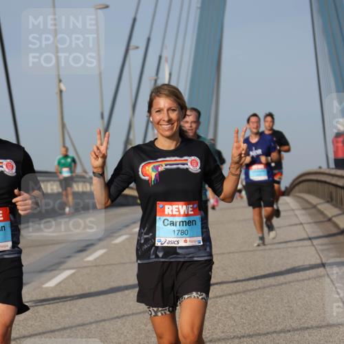 03.10.2026 - Köhlbrandbrückenlauf Strokosch-Dieckow http://msf.ph/oto/10605520 03.10.2026 09:43:35 Position 2 1780 meine-sportfotos.de