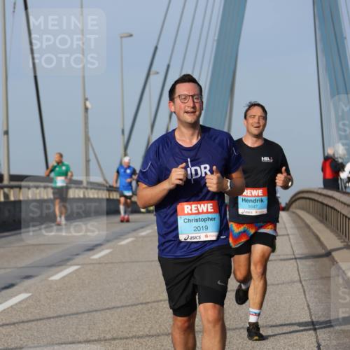 03.10.2026 - Köhlbrandbrückenlauf Strokosch-Dieckow http://msf.ph/oto/10605629 03.10.2026 09:43:41 Position 2 2019, 1647 meine-sportfotos.de