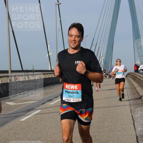 03.10.2026 - Köhlbrandbrückenlauf Strokosch-Dieckow http://msf.ph/oto/10605644 03.10.2026 09:43:44 Position 2 1647 meine-sportfotos.de