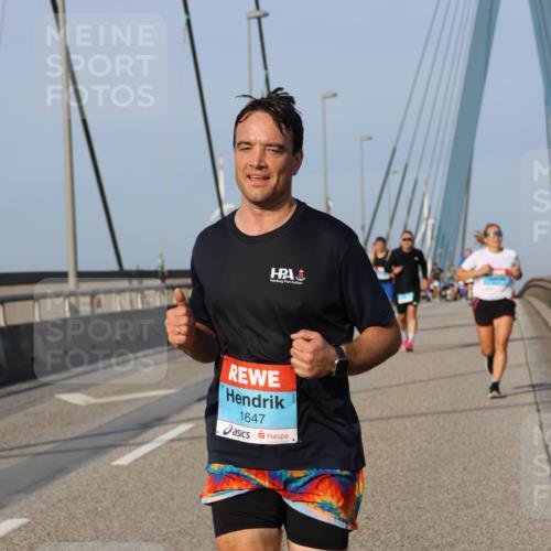 03.10.2026 - Köhlbrandbrückenlauf Strokosch-Dieckow http://msf.ph/oto/10605665 03.10.2026 09:43:45 Position 2 1647 meine-sportfotos.de