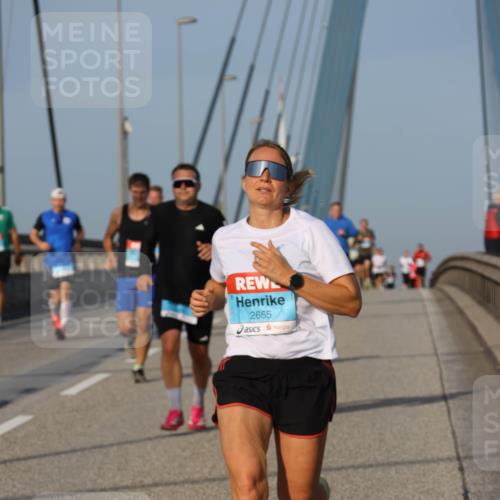 03.10.2026 - Köhlbrandbrückenlauf Strokosch-Dieckow http://msf.ph/oto/10605704 03.10.2026 09:43:47 Position 2 2665 meine-sportfotos.de