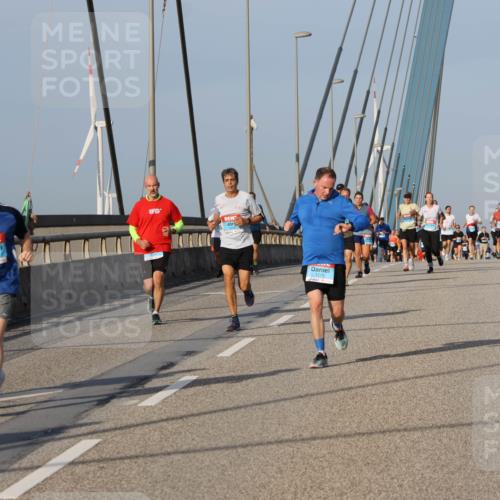 03.10.2026 - Köhlbrandbrückenlauf Strokosch-Dieckow http://msf.ph/oto/10605773 03.10.2026 09:43:57 Position 2  meine-sportfotos.de