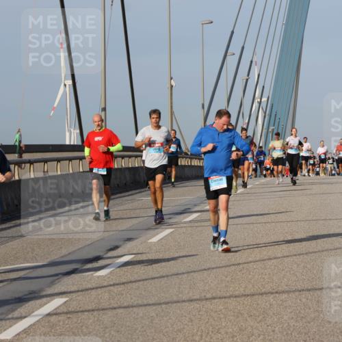 03.10.2026 - Köhlbrandbrückenlauf Strokosch-Dieckow http://msf.ph/oto/10605795 03.10.2026 09:43:57 Position 2 2427 meine-sportfotos.de