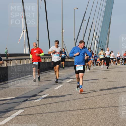 03.10.2026 - Köhlbrandbrückenlauf Strokosch-Dieckow http://msf.ph/oto/10605802 03.10.2026 09:43:57 Position 2 2427 meine-sportfotos.de