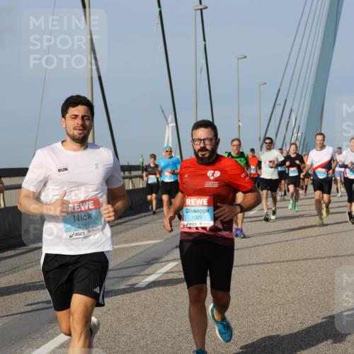 03.10.2026 - Köhlbrandbrückenlauf Strokosch-Dieckow http://msf.ph/oto/10605913 03.10.2026 09:44:22 Position 2 3141, 1325 meine-sportfotos.de