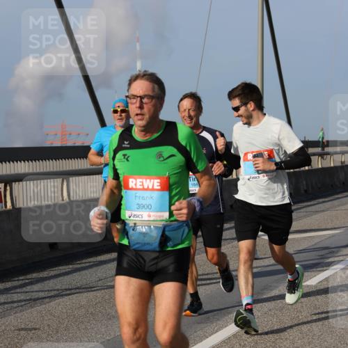 03.10.2026 - Köhlbrandbrückenlauf Strokosch-Dieckow http://msf.ph/oto/10605989 03.10.2026 09:44:27 Position 2 3900, 164 meine-sportfotos.de