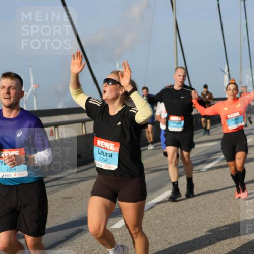 03.10.2026 - Köhlbrandbrückenlauf Strokosch-Dieckow http://msf.ph/oto/10606147 03.10.2026 09:44:34 Position 2 2264, 2296 meine-sportfotos.de