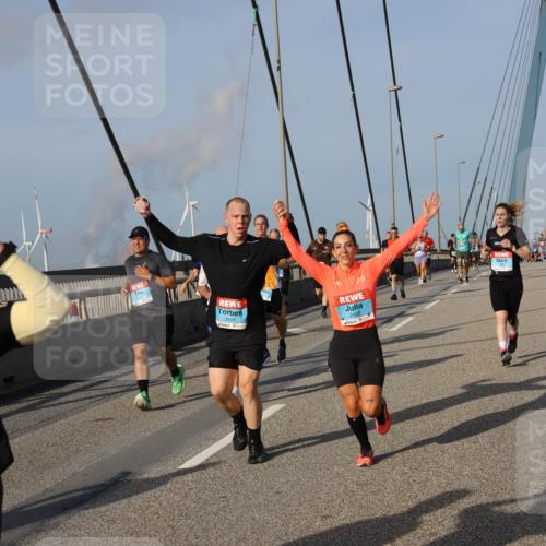 03.10.2026 - Köhlbrandbrückenlauf Strokosch-Dieckow http://msf.ph/oto/10606156 03.10.2026 09:44:34 Position 2 2601 meine-sportfotos.de