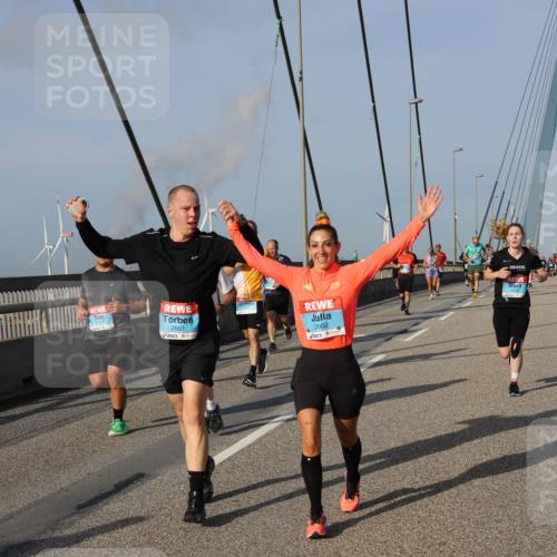 03.10.2026 - Köhlbrandbrückenlauf Strokosch-Dieckow http://msf.ph/oto/10606213 03.10.2026 09:44:35 Position 2 2227, 2601, 2602 meine-sportfotos.de