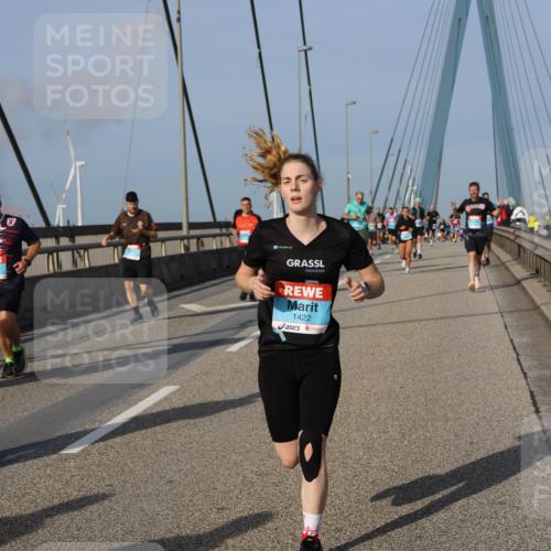 03.10.2026 - Köhlbrandbrückenlauf Strokosch-Dieckow http://msf.ph/oto/10606279 03.10.2026 09:44:37 Position 2 1422 meine-sportfotos.de