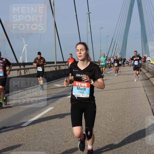 03.10.2026 - Köhlbrandbrückenlauf Strokosch-Dieckow http://msf.ph/oto/10606298 03.10.2026 09:44:37 Position 2 1422 meine-sportfotos.de
