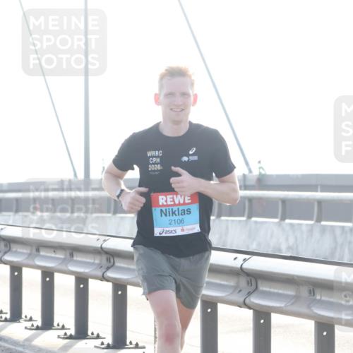 03.10.2026 - Köhlbrandbrückenlauf Tim E. http://msf.ph/oto/10606322 03.10.2026 09:17:02 Position 1 2026, 2106 meine-sportfotos.de