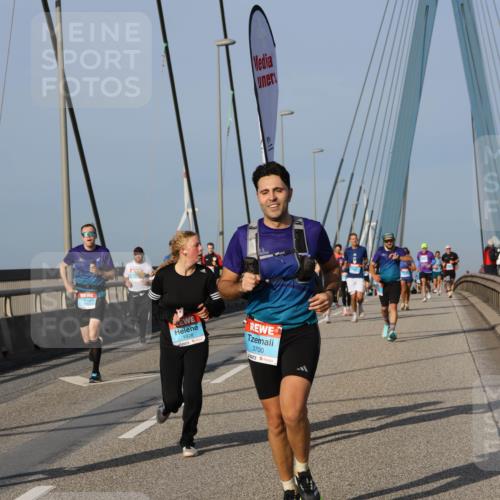 03.10.2026 - Köhlbrandbrückenlauf Strokosch-Dieckow http://msf.ph/oto/10606645 03.10.2026 09:45:03 Position 2 1928, 3700 meine-sportfotos.de