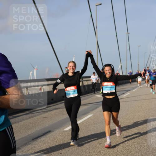 03.10.2026 - Köhlbrandbrückenlauf Strokosch-Dieckow http://msf.ph/oto/10606720 03.10.2026 09:45:05 Position 2  meine-sportfotos.de
