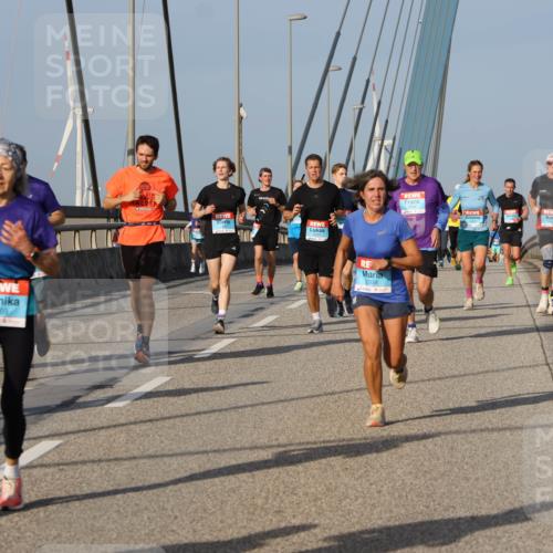 03.10.2026 - Köhlbrandbrückenlauf Strokosch-Dieckow http://msf.ph/oto/10606825 03.10.2026 09:45:12 Position 2 3762, 2469 meine-sportfotos.de
