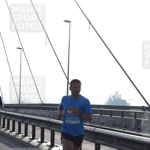 03.10.2026 - Köhlbrandbrückenlauf Tim E. http://msf.ph/oto/10606864 03.10.2026 09:18:55 Position 1 4, 2116 meine-sportfotos.de