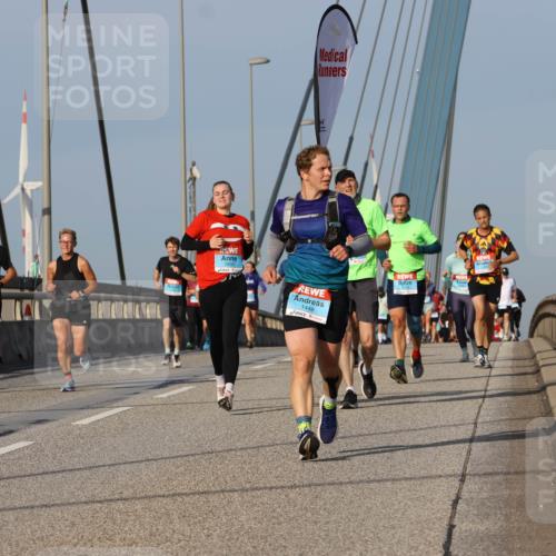 03.10.2026 - Köhlbrandbrückenlauf Strokosch-Dieckow http://msf.ph/oto/10607122 03.10.2026 09:45:55 Position 2 2630, 1448 meine-sportfotos.de