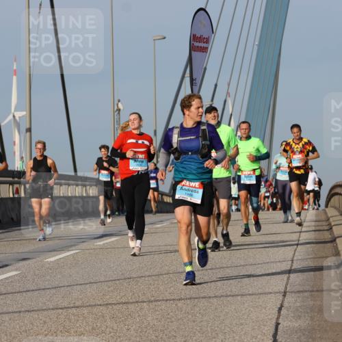 03.10.2026 - Köhlbrandbrückenlauf Strokosch-Dieckow http://msf.ph/oto/10607128 03.10.2026 09:45:55 Position 2 74, 1448 meine-sportfotos.de