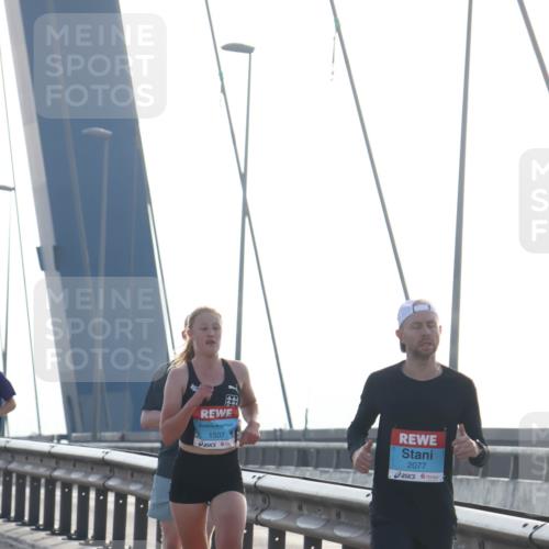 03.10.2026 - Köhlbrandbrückenlauf Tim E. http://msf.ph/oto/10607189 03.10.2026 09:19:48 Position 1 1507, 2077 meine-sportfotos.de