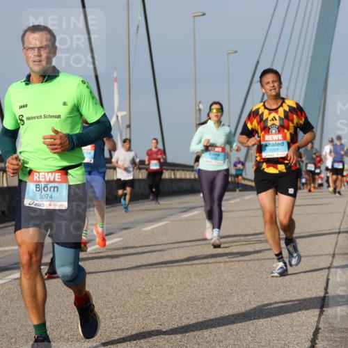 03.10.2026 - Köhlbrandbrückenlauf Strokosch-Dieckow http://msf.ph/oto/10607202 03.10.2026 09:46:03 Position 2 2074, 2209 meine-sportfotos.de