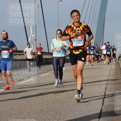 03.10.2026 - Köhlbrandbrückenlauf Strokosch-Dieckow http://msf.ph/oto/10607216 03.10.2026 09:46:04 Position 2 2973, 1473, 2290, 2209 meine-sportfotos.de