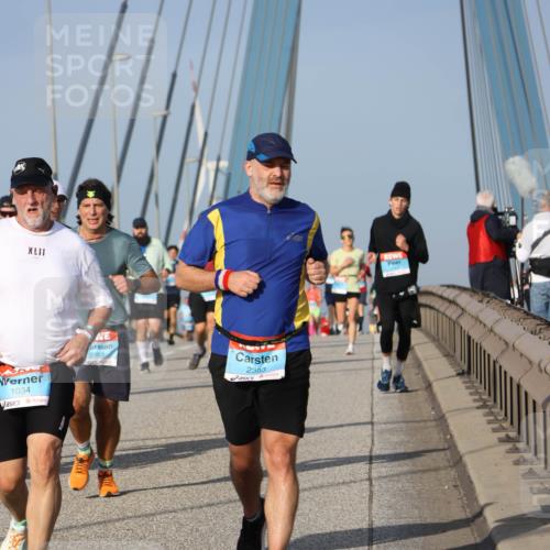 03.10.2026 - Köhlbrandbrückenlauf Strokosch-Dieckow http://msf.ph/oto/10607290 03.10.2026 09:46:14 Position 2 1034, 2503, 2393 meine-sportfotos.de