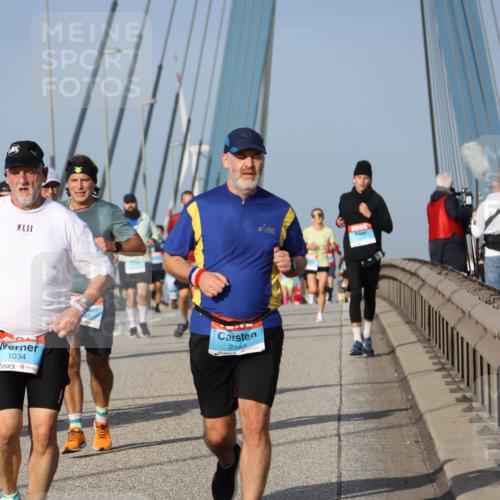 03.10.2026 - Köhlbrandbrückenlauf Strokosch-Dieckow http://msf.ph/oto/10607295 03.10.2026 09:46:14 Position 2 1034, 2393 meine-sportfotos.de