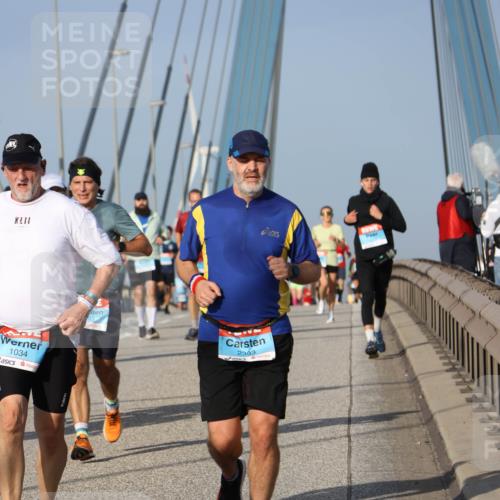 03.10.2026 - Köhlbrandbrückenlauf Strokosch-Dieckow http://msf.ph/oto/10607304 03.10.2026 09:46:14 Position 2 1034, 2393 meine-sportfotos.de