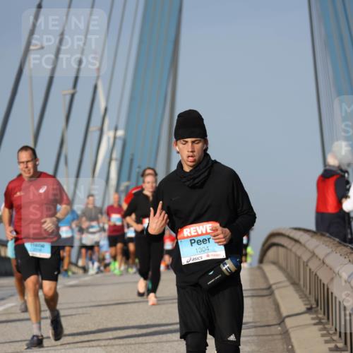 03.10.2026 - Köhlbrandbrückenlauf Strokosch-Dieckow http://msf.ph/oto/10607349 03.10.2026 09:46:20 Position 2 1304 meine-sportfotos.de